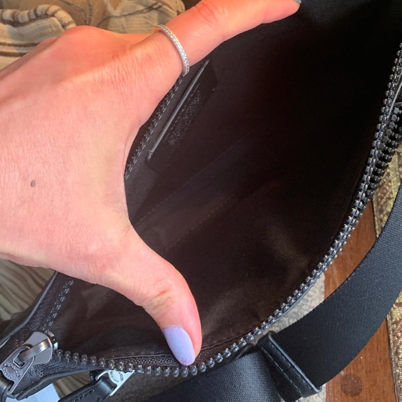 Authentic COACH Signature coated leather/Calf leather top zip Crossbody (unisex) - Picture 6 of 13